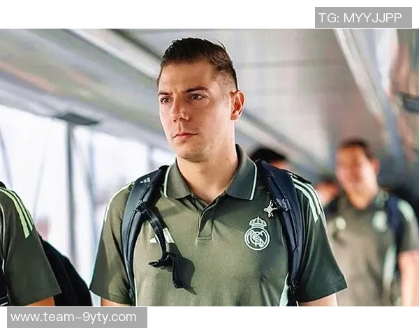 阿斯评：年轻与组织能力兼备的斯米特是皇马中场引援的理想人选