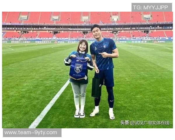 朴志洙正式加盟全北现代前广州队武汉三镇后卫新篇章开启