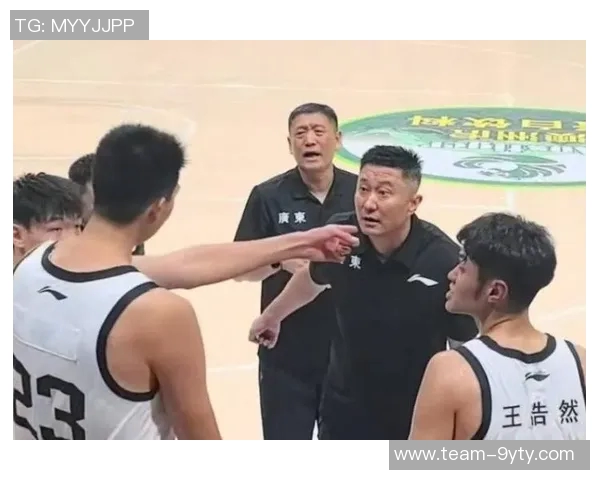 小桥谈三球和米勒上场时间受限积极性高昂不断鼓励队友表现